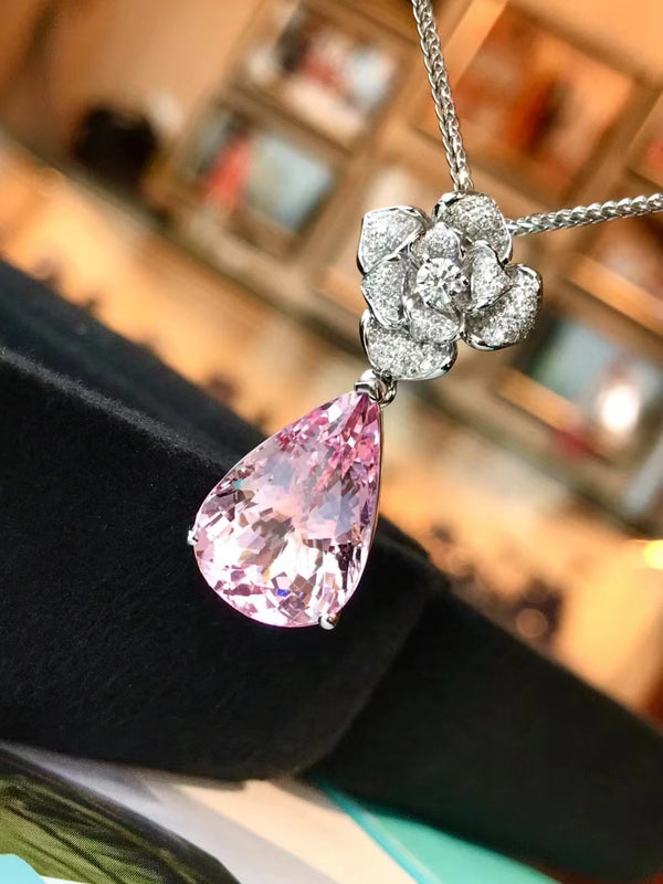 ESFJ consul Morganite with natural Diamonds necklace